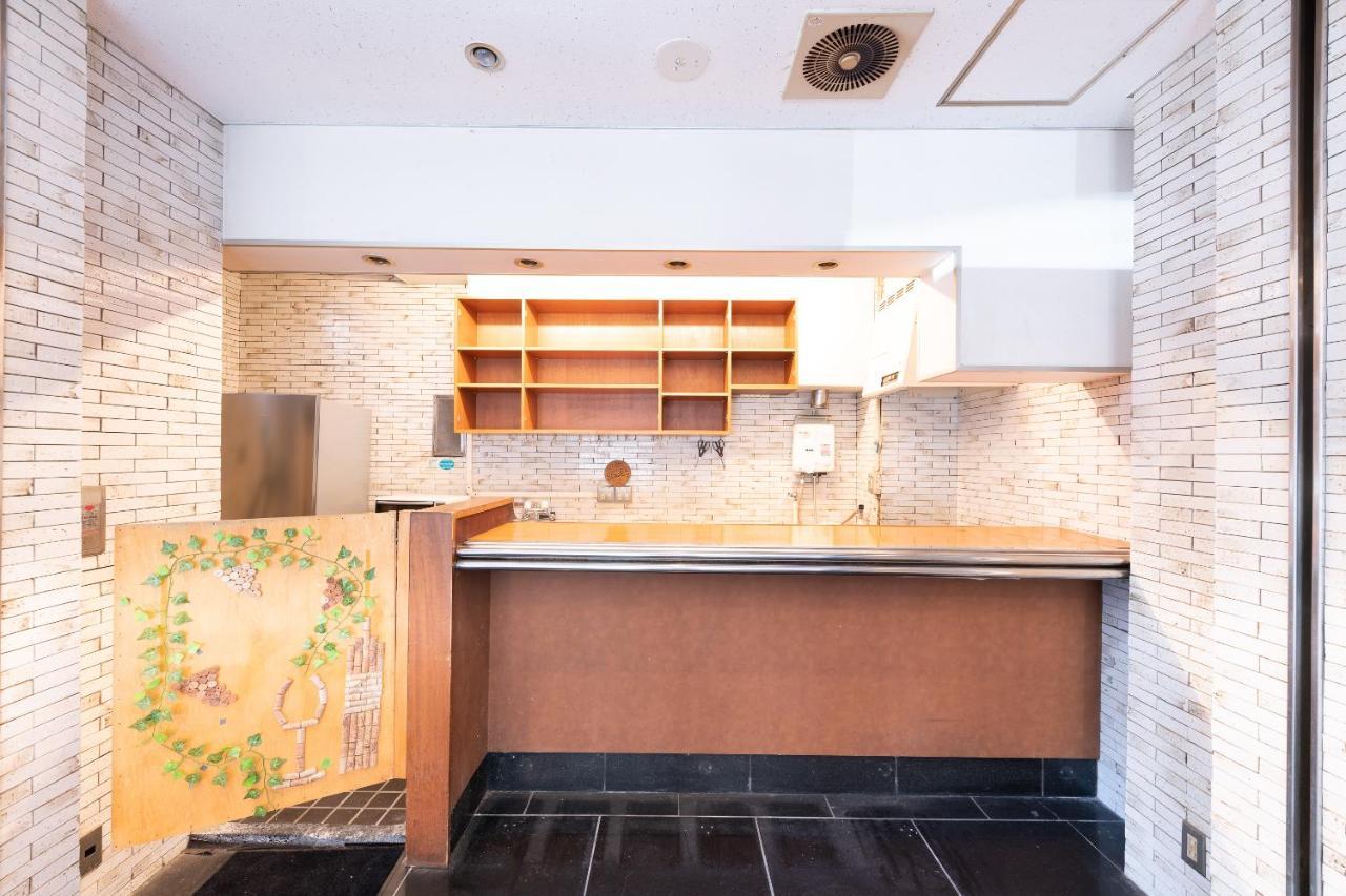 Oyo Hotel Exsaison Sugamo Tokyo Exterior photo